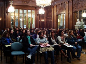 Público asistente a la I Jornada de Intervenciones Sociales en Emergencias e Incidentes Críticos Público asistente a la I Jornada de Intervenciones Sociales en Emergencias e Incidentes Críticos